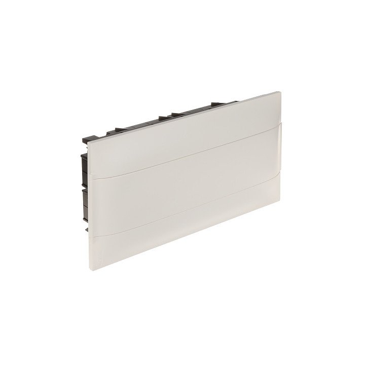 LEGRAND LE-137366 18-модульный встраиваемый щит IP40
