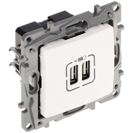 LEGRAND LE-764594 USB ligzda 2.4A balta