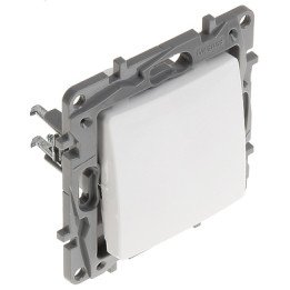 LEGRAND LE-764501 Niloe 10A выключатель