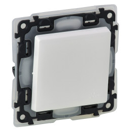 Valena Life переключатель двусторонний IP44 250V белый