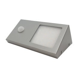 KRONOS LED 4W antivandaļu gaismeklis ar PIR sensoru
