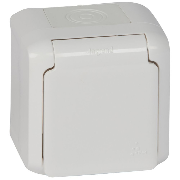 Forix rozete 2P+E ar zemējumu IP44, 16 A, balta