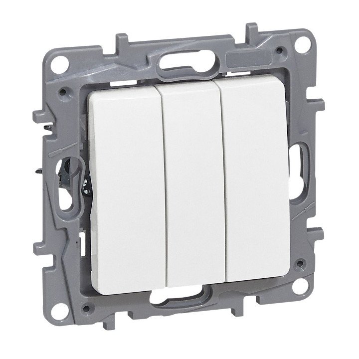 Legrand Niloe выключатель 3-местный 10A белый