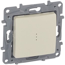 Legrand Niloe двухпозиционный выключатель 10AX