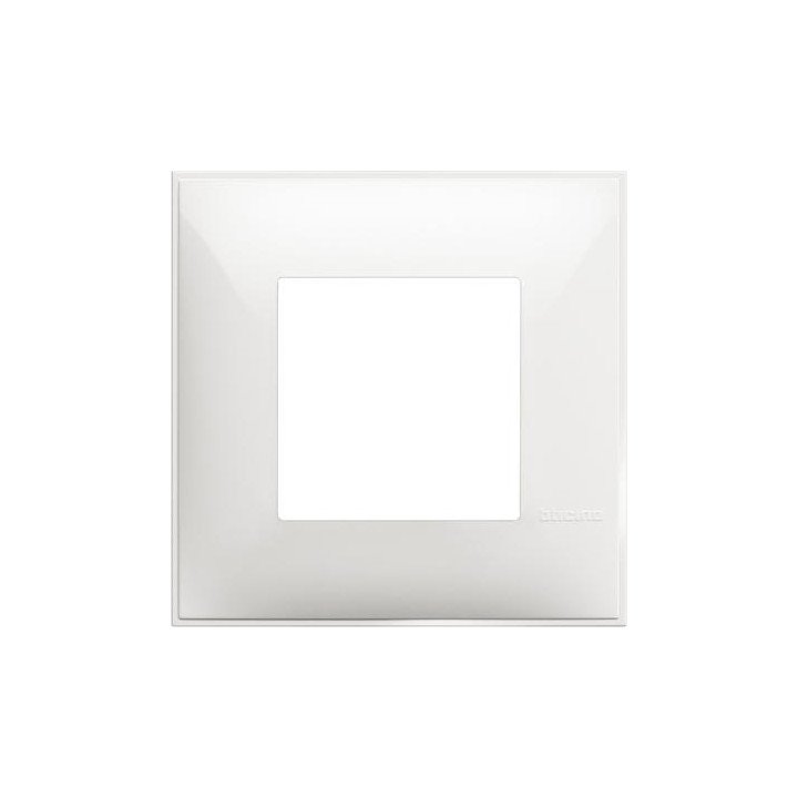 Classia Basics rāmis balts 1 vieta