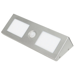 KRONO LED 8W gaismeklis ar matēto plafonu sudraba krāsa trīsstūra metāla korpusu un kustības sensoru 6500K 700lm IP20