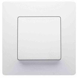 Legrand Niloe balts slēdzis 10A