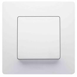 Legrand Niloe balts tasterslēdzis 6A