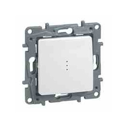 Legrand Niloe переключатель 10AX белый