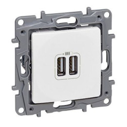 Legrand Niloe USB розетка 2x 2.4А белый
