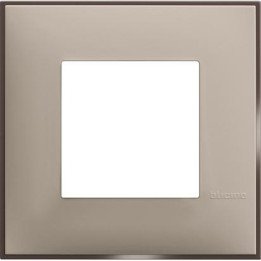 Bticino Classia Frames кремовая сатин рамка