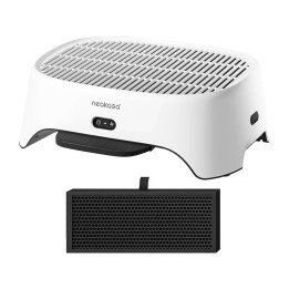 Soli uz pakaišu kasti ar Neakasa AirStep smaku absorbētāju
